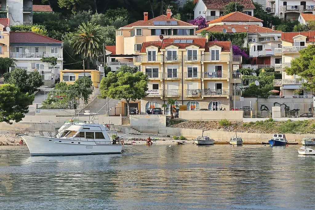 Apartments Dado Trogir