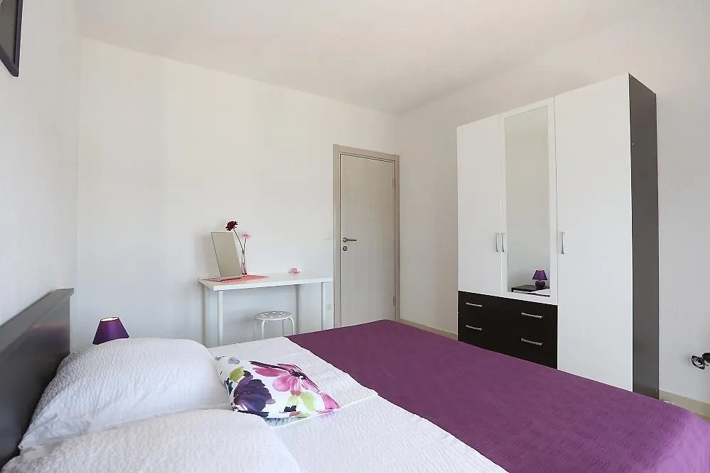 Apartments Dado Trogir