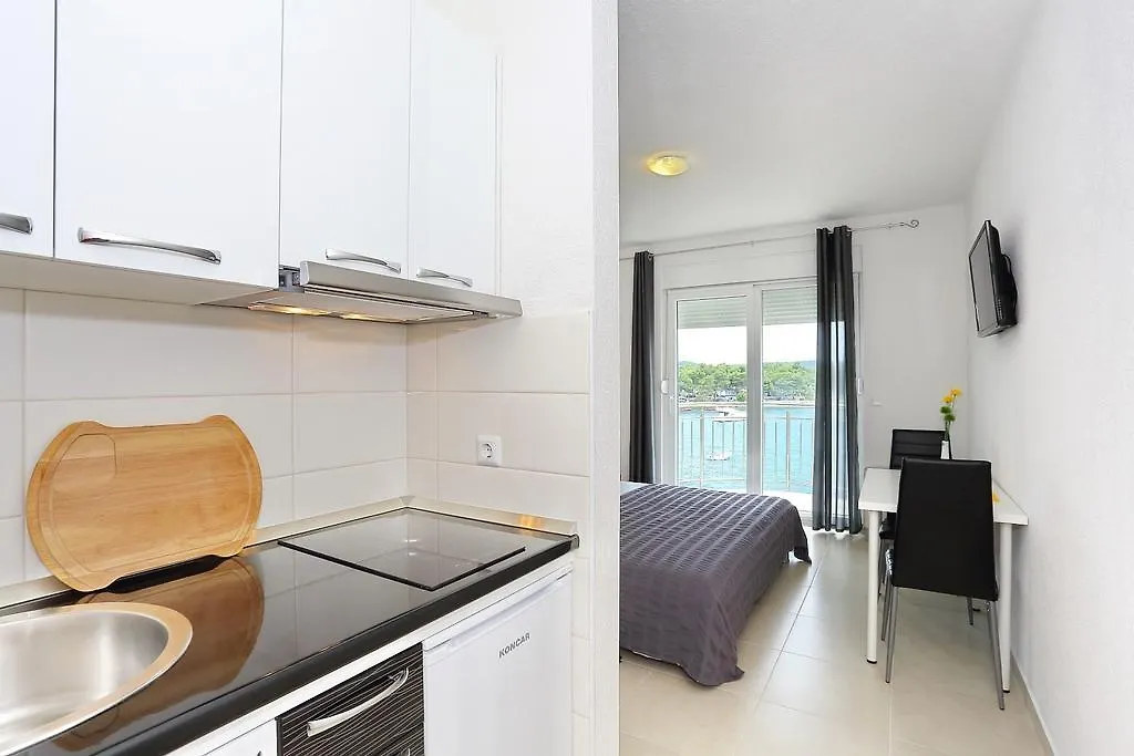 Apartments Dado Trogir